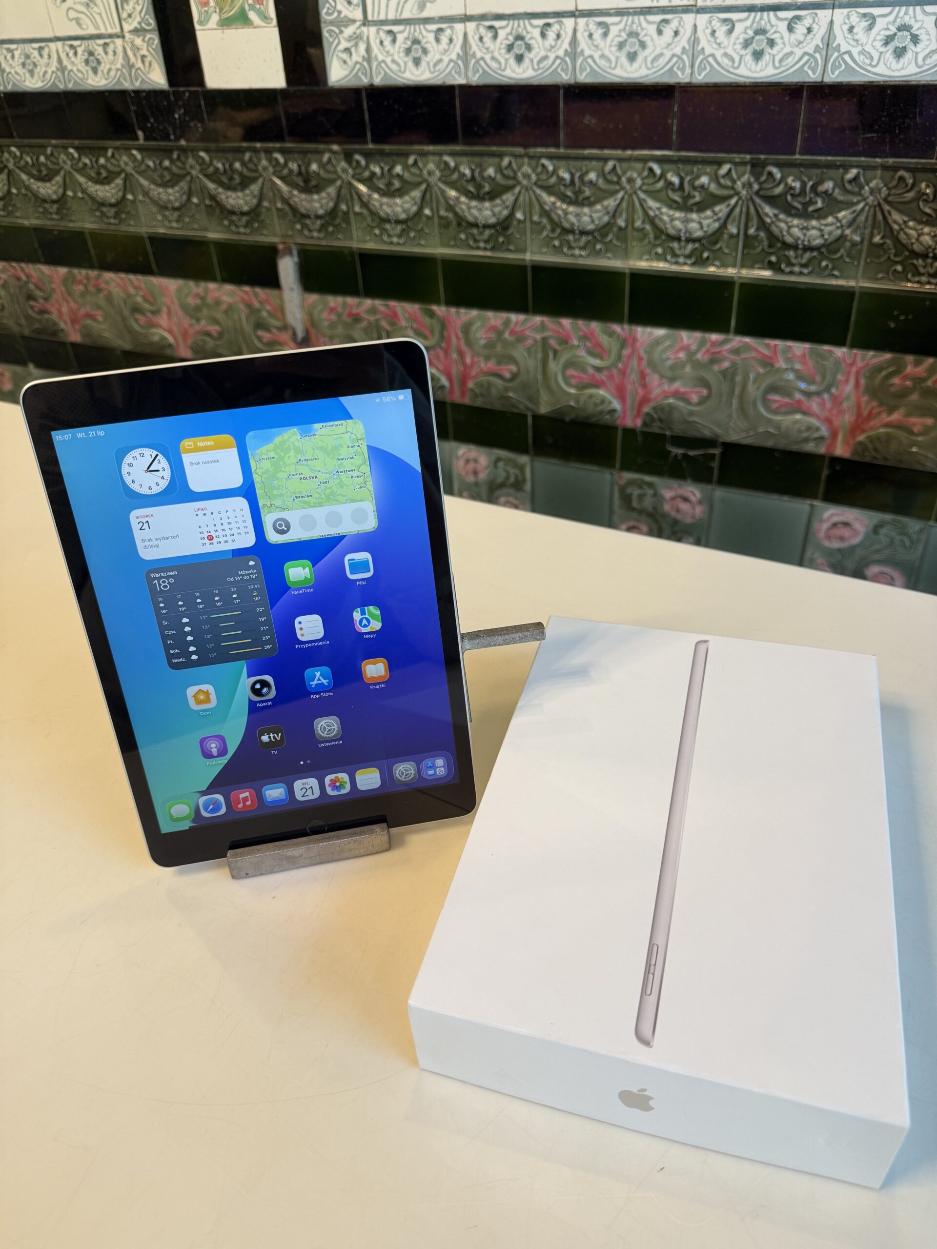 Apple iPad 9. generacji 64 GB WiFi